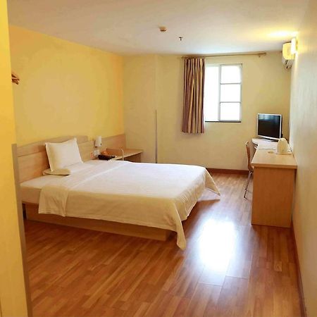 7 Days Inn Yangjiang Xinyue International Studio Exterior foto