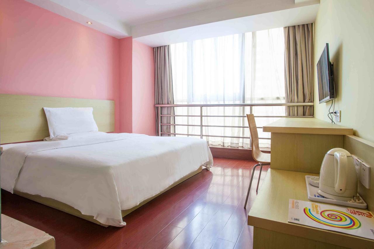 7 Days Inn Yangjiang Xinyue International Studio Cameră foto