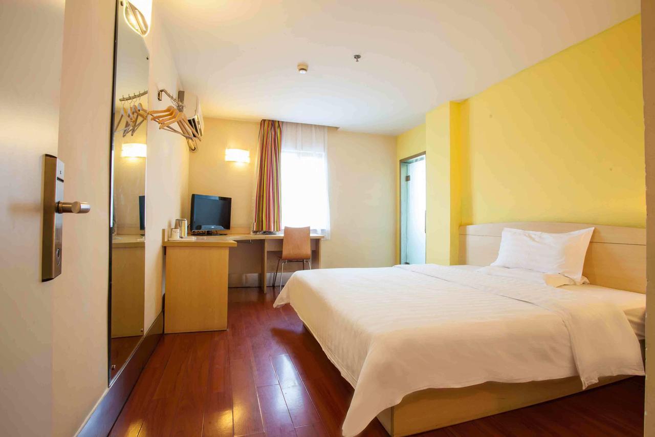 7 Days Inn Yangjiang Xinyue International Studio Cameră foto