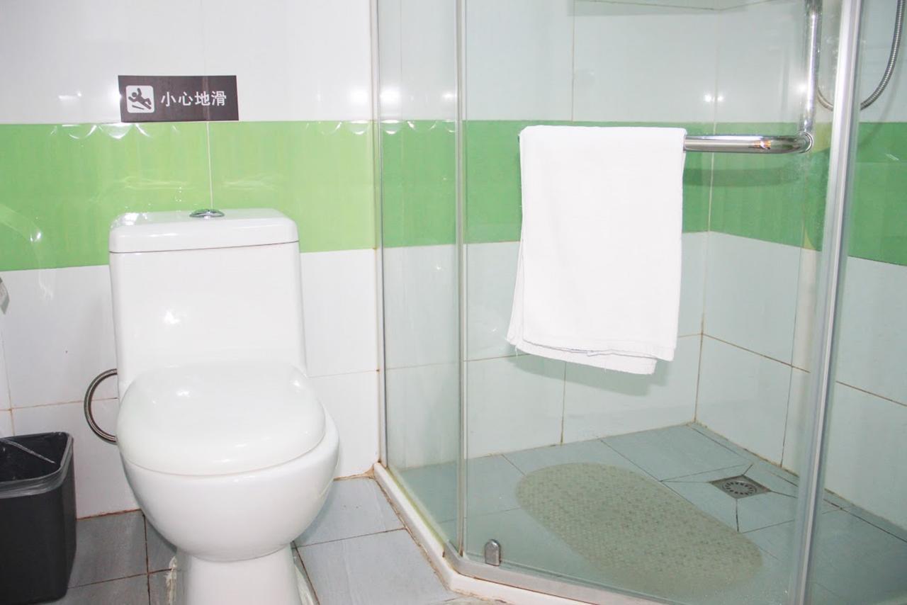 7 Days Inn Yangjiang Xinyue International Studio Exterior foto